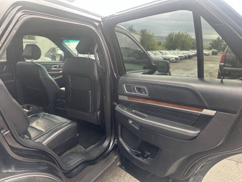 2016 Ford Explorer Platinum