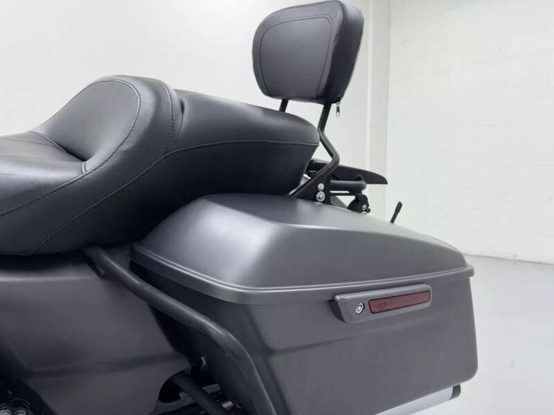 2017 Harley-Davidson Street Glide Special