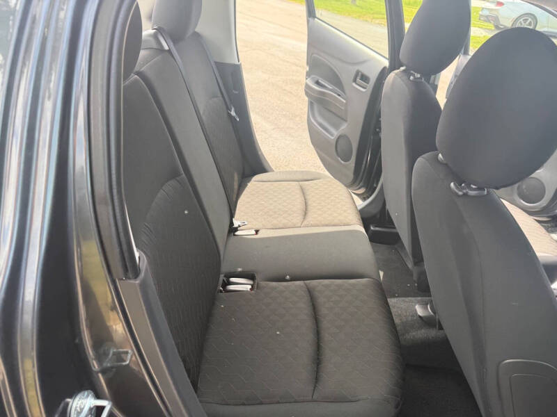 2024 Mitsubishi Mirage ES