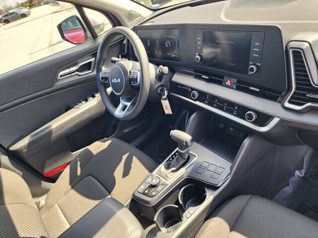 2025 Kia Sportage LX