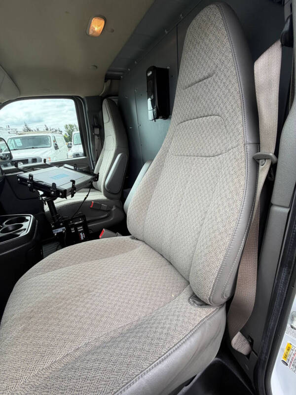 2021 Chevrolet Express 2500