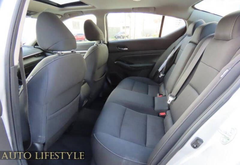 2021 Nissan Altima 2.5 SV