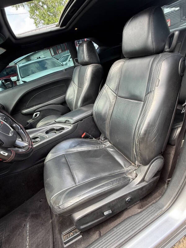 2016 Dodge Challenger R/T Plus