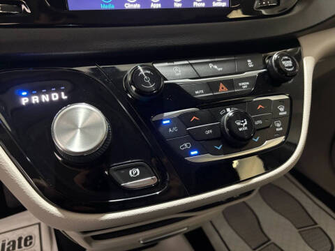 2019 Chrysler Pacifica Touring Plus