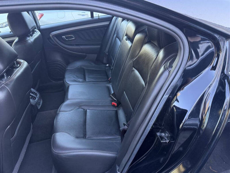 2016 Ford Taurus SEL