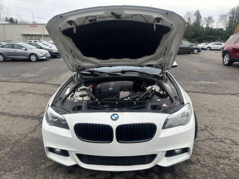 2015 BMW 5 Series 528i xDrive