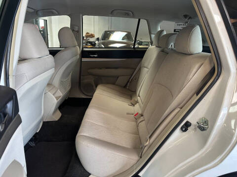 2014 Subaru Outback 2.5i