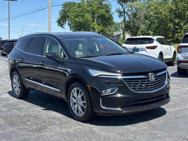 2023 Buick Enclave Essence