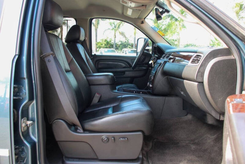 2011 GMC Sierra 2500HD Denali