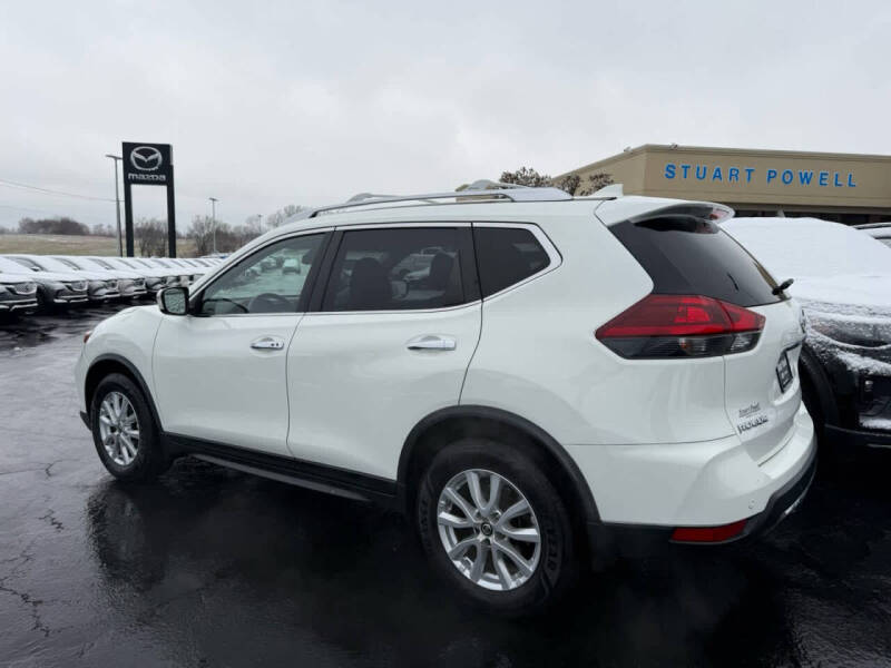 2020 Nissan Rogue SV