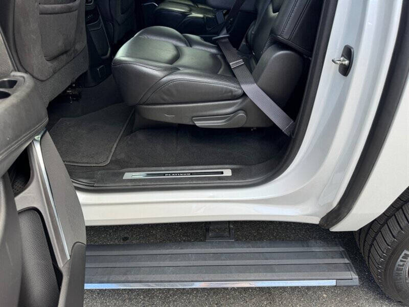 2017 Cadillac Escalade ESV Platinum