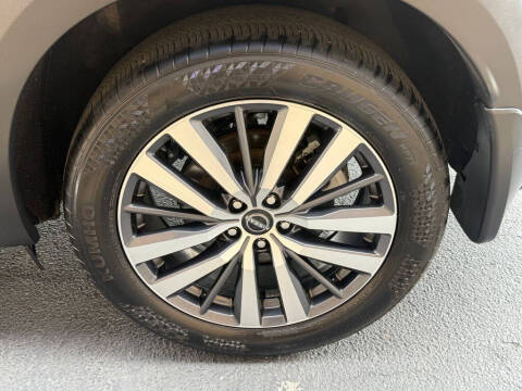 2022 Nissan Pathfinder Platinum