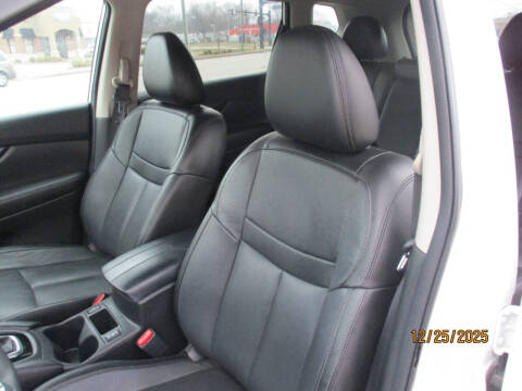 2017 Nissan Rogue SL