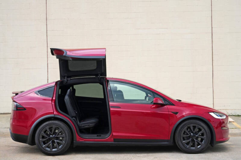 2023 Tesla Model X Standard Range