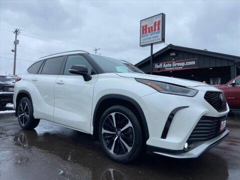 2021 Toyota Highlander for sale at HUFF AUTO GROUP in Jackson MI