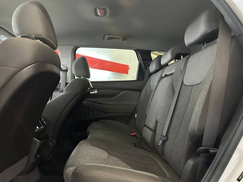 2019 Hyundai Santa Fe SE 2.4L