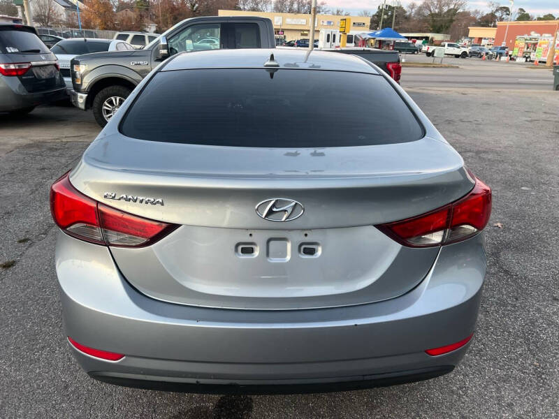 2016 Hyundai Elantra SE photo 7