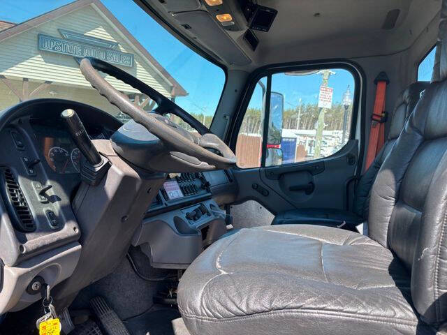2012 Freightliner M2 106