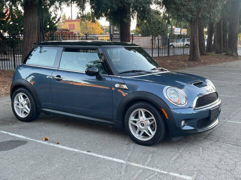 2010 MINI Cooper for sale at CARFORNIA SOLUTIONS in Hayward CA
