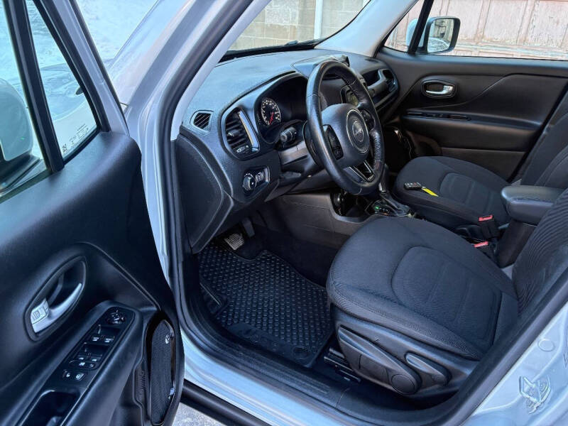 2017 Jeep Renegade Altitude