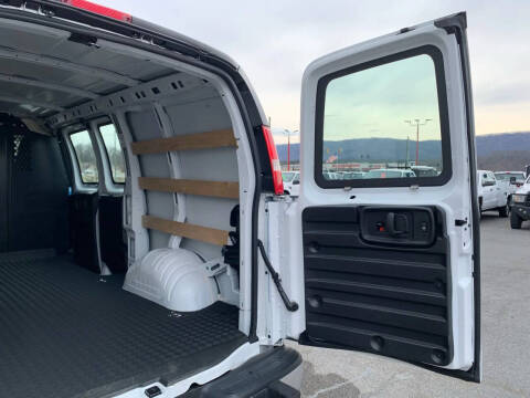 2024 GMC Savana 2500