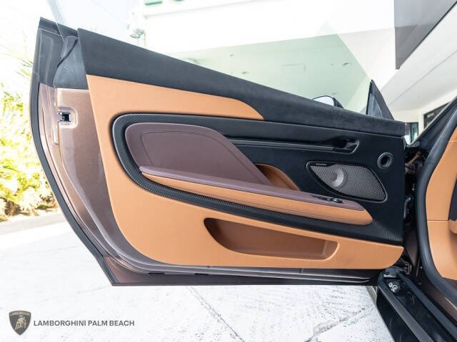 2025 Aston Martin Vanquish