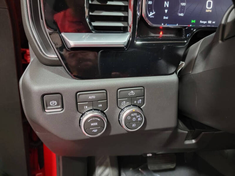 2026 GMC Sierra 1500 Elevation Standard