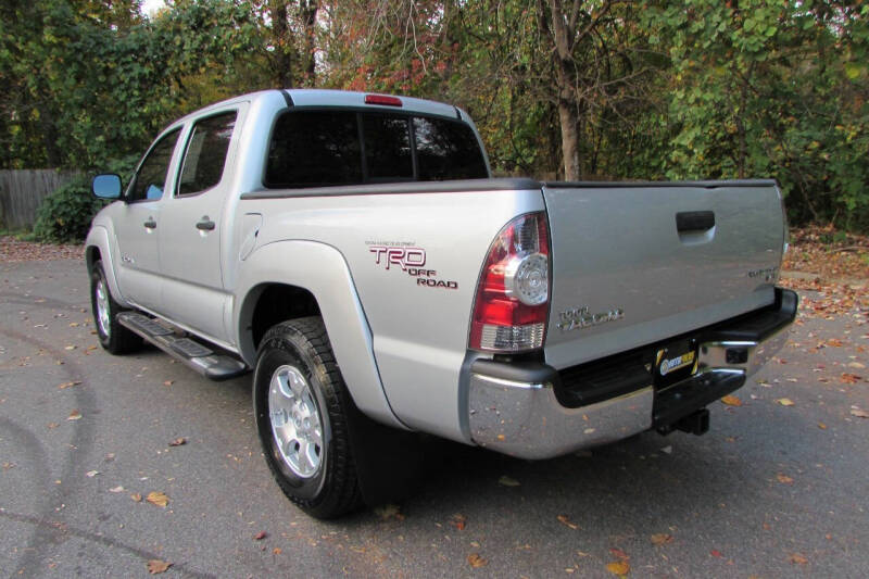 2011 Toyota Tacoma PreRunner photo 4