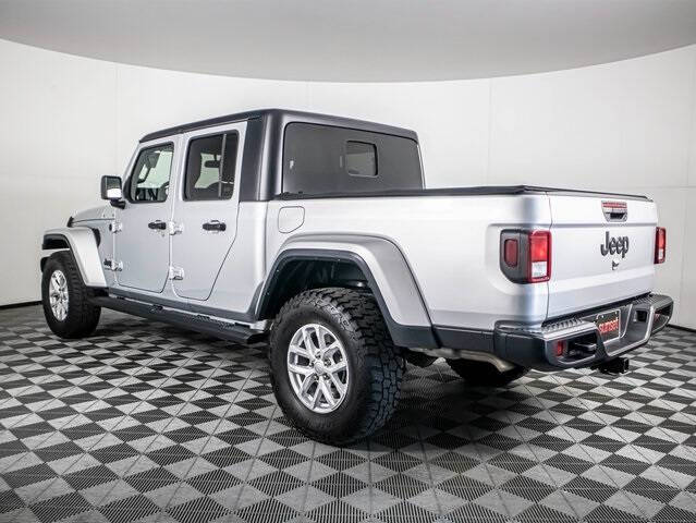 2023 Jeep Gladiator Sport