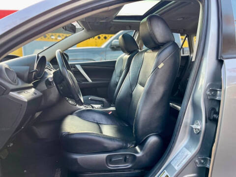 2013 Mazda MAZDA3 i Grand Touring