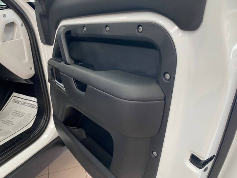 2025 Land Rover Defender 110 P300 S