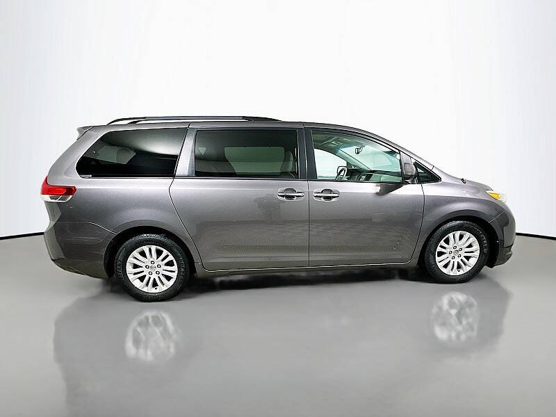2014 Toyota Sienna