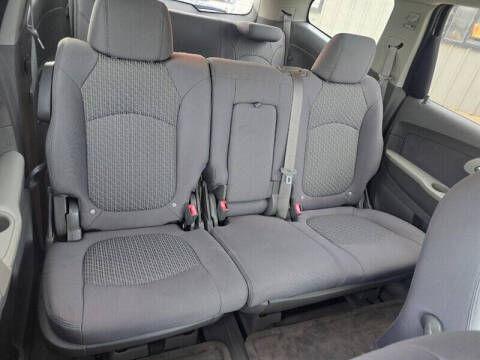 2010 Chevrolet Traverse LS