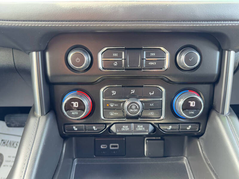 2022 Chevrolet Suburban LT