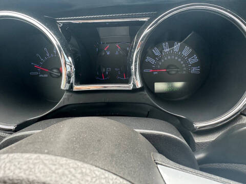 2006 Ford Mustang GT Deluxe