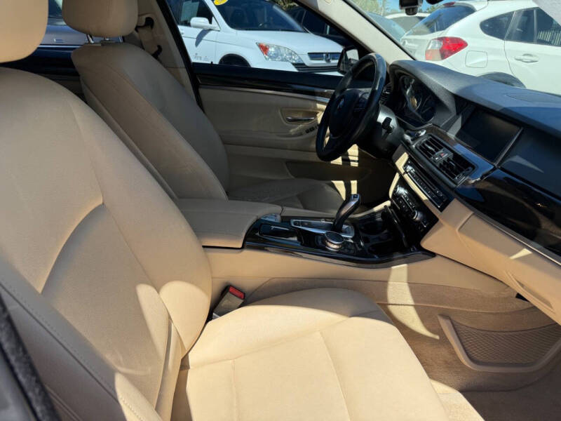 2015 BMW 5 Series 528i