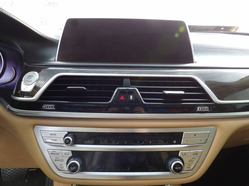 2016 BMW 7 Series 740i