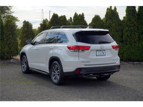 2017 Toyota Highlander