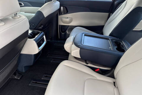 2026 Kia Carnival Hybrid EX