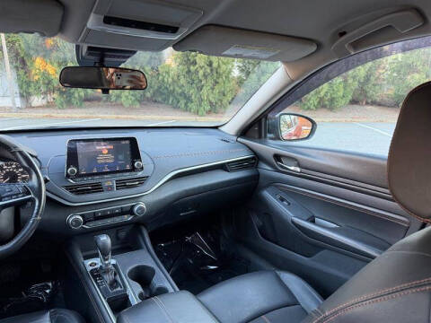 2020 Nissan Altima 2.5 SR