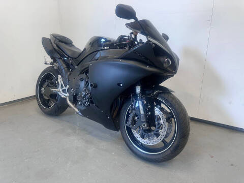 2011 Yamaha YZF-R1