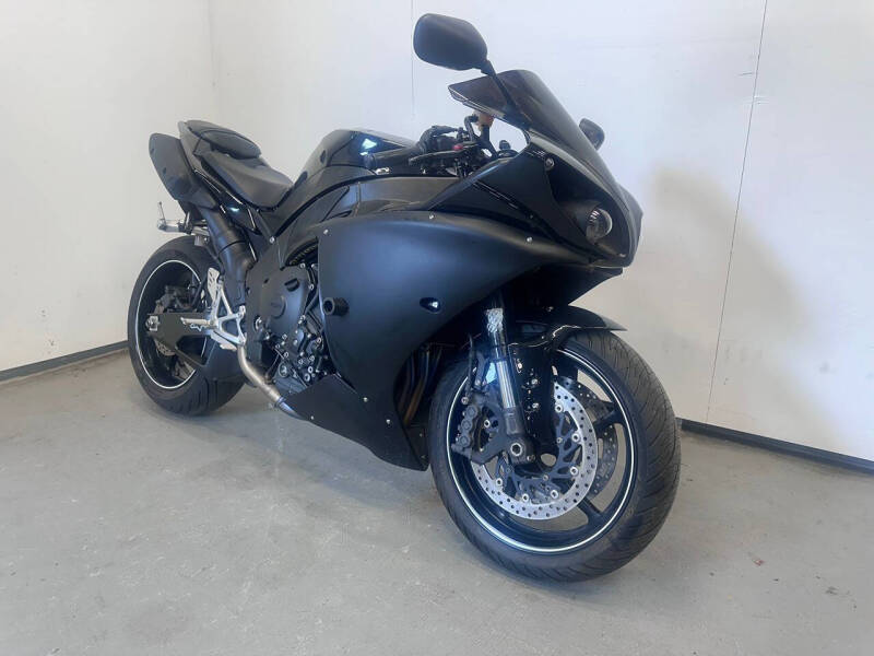 2011 Yamaha YZF-R1
