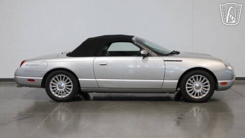 2004 Ford Thunderbird Deluxe