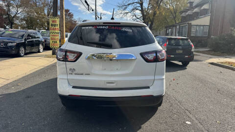 2017 Chevrolet Traverse LT
