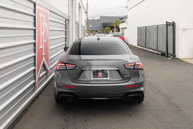 2022 Maserati Ghibli 39