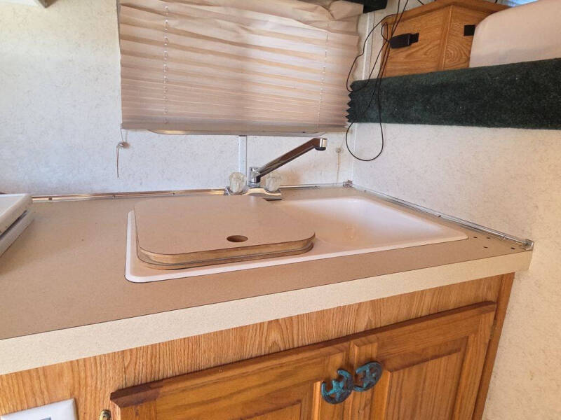 2000 Featherlite Trailer 8587