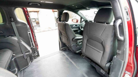 2020 Chrysler Pacifica Touring