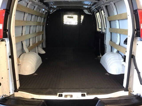 2023 Chevrolet Express 2500