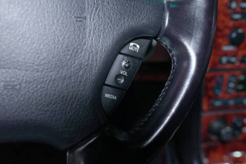 2004 Ford Thunderbird Deluxe
