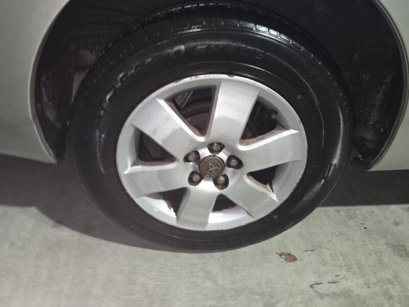 2004 Toyota Corolla LE